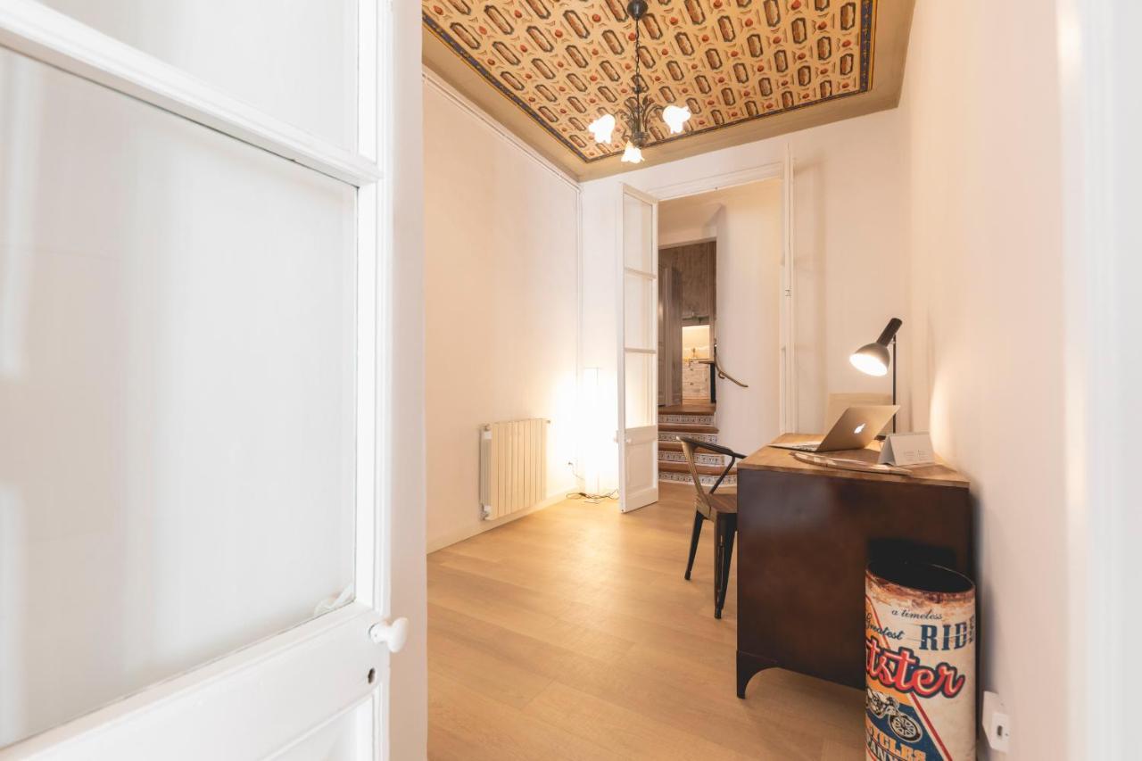 Bravissimo Placa Del Vi, Authentic Historic Apartment Girona Bagian luar foto