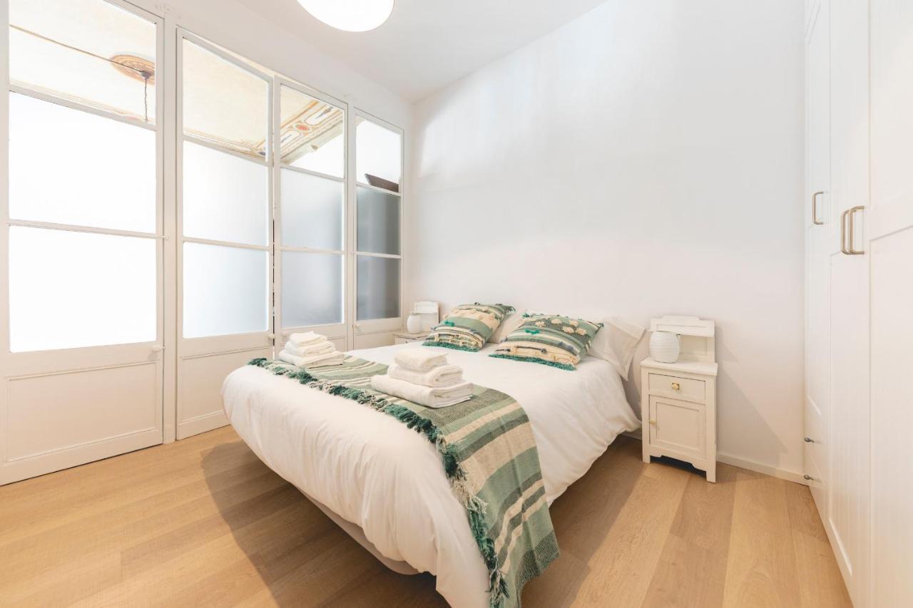 Bravissimo Placa Del Vi, Authentic Historic Apartment Girona Bagian luar foto