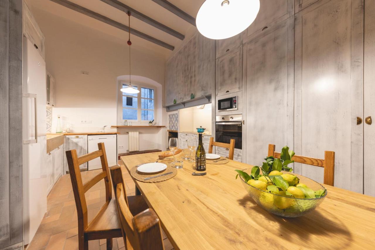 Bravissimo Placa Del Vi, Authentic Historic Apartment Girona Bagian luar foto